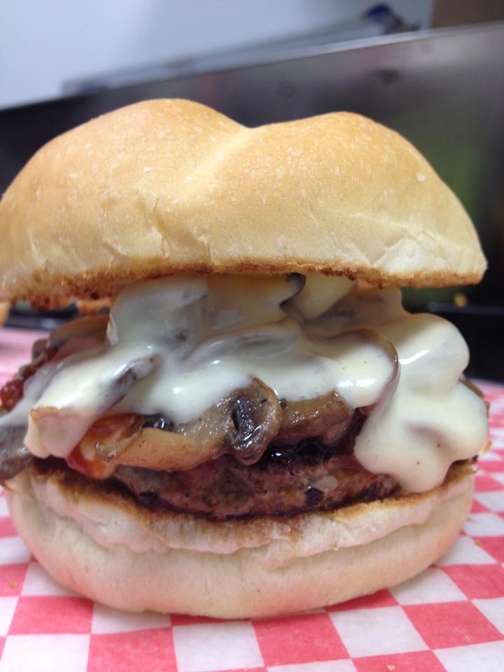 Photo: Wally's Burgers/Facebook