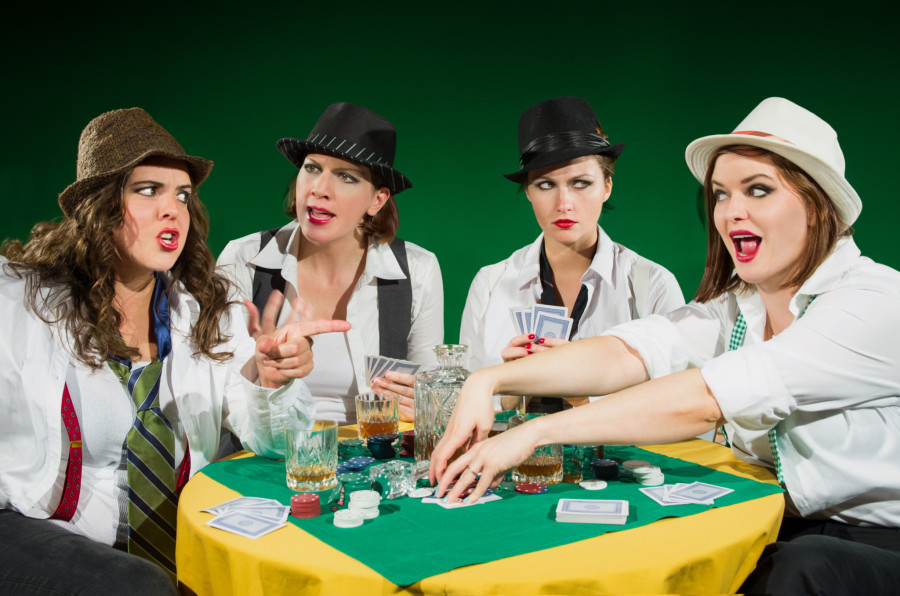 STRAPLESS PRESS PHOTO - Poker Fight