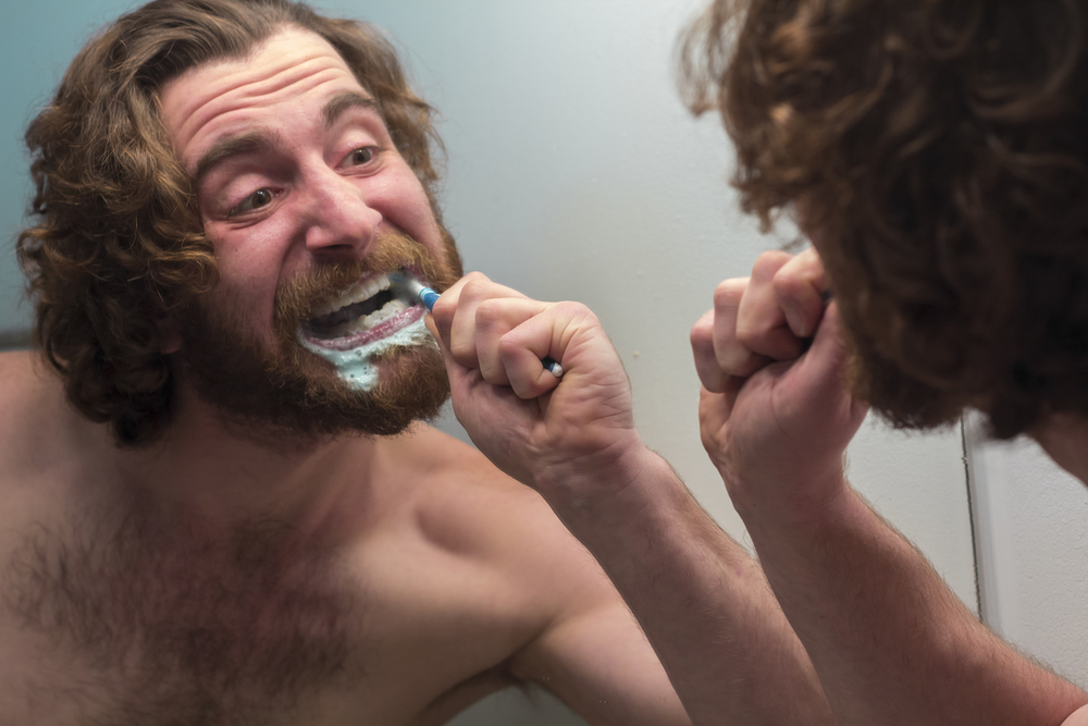 Brushing teeth / Shutterstock