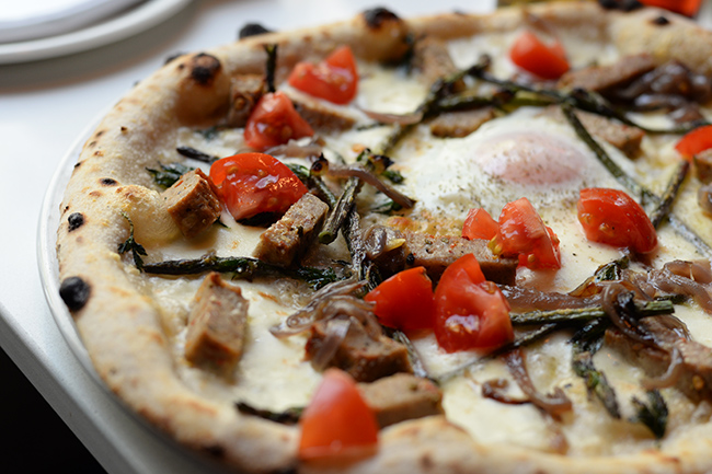 Brunch -inspired pizza at Nicili Antica Pizzeria (Jess Fleming / Vancity Buzz)