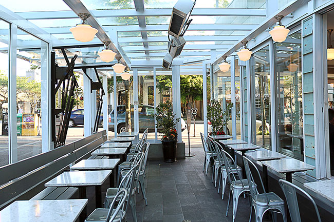 49th Parallel cafe patio in Kits (49th Parallel)